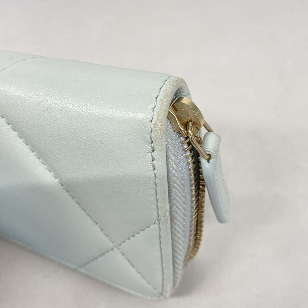 CHANEL Blue Lambskin Leather Wallet - Picture 7 of 9